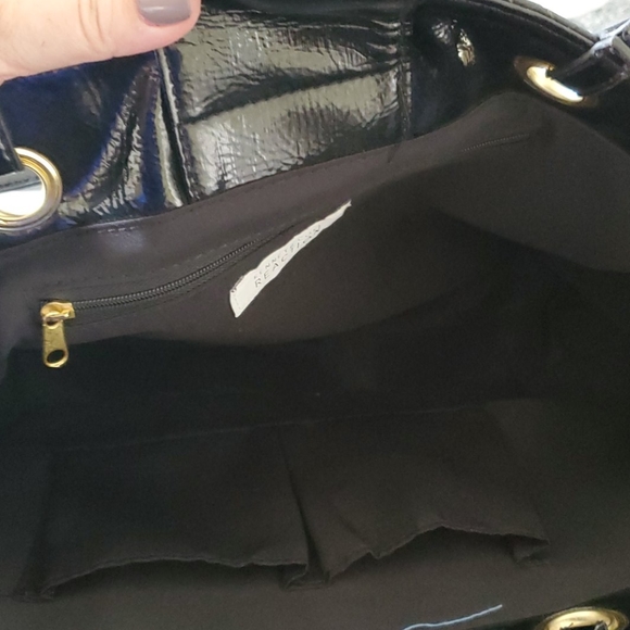 Kenneth Cole purse - Picture 3 of 4